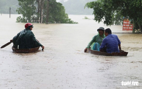 Quảng Bình, Hà Tĩnh mưa rất lớn, 122 người chết, mất tích ở miền Trung